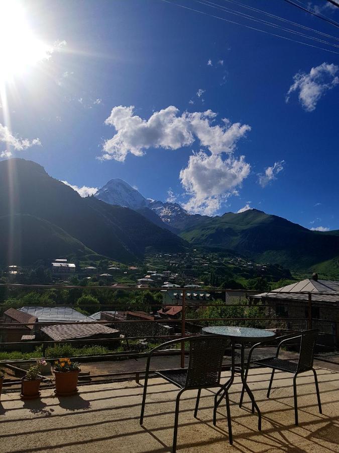 Guest House On V. Pshavela 50 Kazbegi Eksteriør bilde
